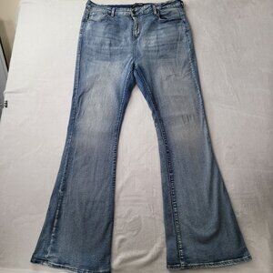 Fashion Nova Women's Flare Leg Light Wash Denim Jeans Size 16